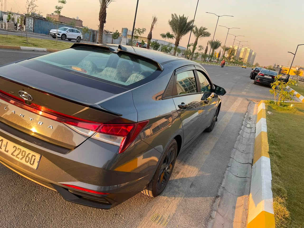 (النترا 2023) وارد امريكي بدون حادث ضرره حالوب وباقي ع وضعه وبيه البنيد كلير من امريكا بدون فتح السياره برغي ممفتوح بيه ع وضع الشركة فول مواصفات عدا الفتحه محرك 2000 دوش ماشيه 79 ألف كيلو شاشه متصل رادار امامي تنبيه توقف ذاتي ورادار خلفي تنبيه توقف ذاتي ورادار جانبي نقطة العمياء تحديد مسار قياده ذاتيه تنبيه خروج عند المسار لد نهاري. السياره بعده بوضع الشركة ومابيه ولا نقص جاهزة وكاملة *********** السعر : 148 ورقة $ وبيه مجال قليل عنوان : بغداد / حي الجهاد / حي الحسين
