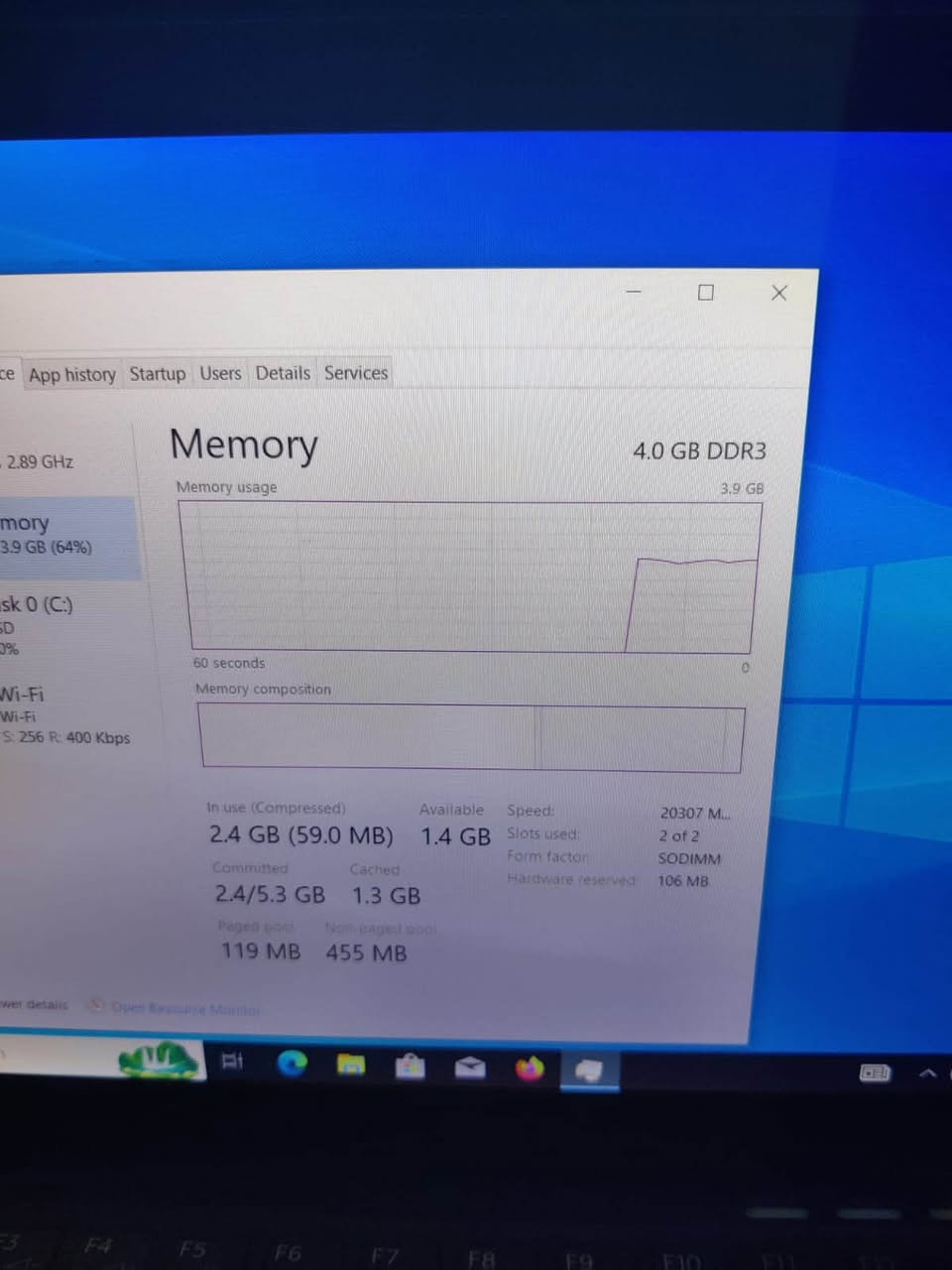 السلام عليكم
كور i5 جيل 3
نظافه 95%
هارد 128 ssd
يحتاجلهاا فقط بطارية 
وتشتغل ع كهرباء طبيعي 
السعر 150 وبيها مجال بسيط
ومتوفر توصيل لجميع محافظات العراق مجاني 

***********

نص مكتوب في الصور:
- Memory 4.0 GB DDR3
- About Your PC is monitored and protected. See details in Windows Security Device specifications Device name DESKTOP-SB2GTS6 Processor Intel(R) Core(TM) i5-3210M CPU @ 2.50GHz 2.50 GHz Installed RAM 4.00 GB (3.90 GB usable) Device ID 1CDA1F16-C019-4CAA-A193-2D785CC23BA7 Product ID 00330-80000-00000-AA638 System type 64-bit operating system, x64-based processor Pen and touch No pen or touch input is available for this display Copy Rename this PC Windows specifications Edition Windows 10 Pro Version 22H2
- App history Startup Users Details Services 2.89 GHz mory 3.9 GB (64%) sk 0 (C:) D 0% Wi-Fi Wi-Fi S: 256 R: 400 Kbps Memory 4.0 GB DDR3 Memory usage 3.9 GB 60 seconds 0 Memory composition In use (Compressed) Available Speed: 20307 M... 2.4 GB (59.0 MB) 1.4 GB Slots used: 2 of 2 Form factor SODIMM Committed Cached Hardware reserved: 106 MB 2.4/5.3 GB 1.3 GB Paged pool Non-paged pool 119 MB 455 MB ver details Open Resource Monitor
- Details Services 0 (C:) Intel Raid 0 Volume 100% 0 10 MB/s 7 MB/s 0 Average response time 6.6 ms Write speed 4.3 MB/s Capacity: 119 GB Formatted: 107 GB System disk: Yes Page file: Yes Type: SSD
