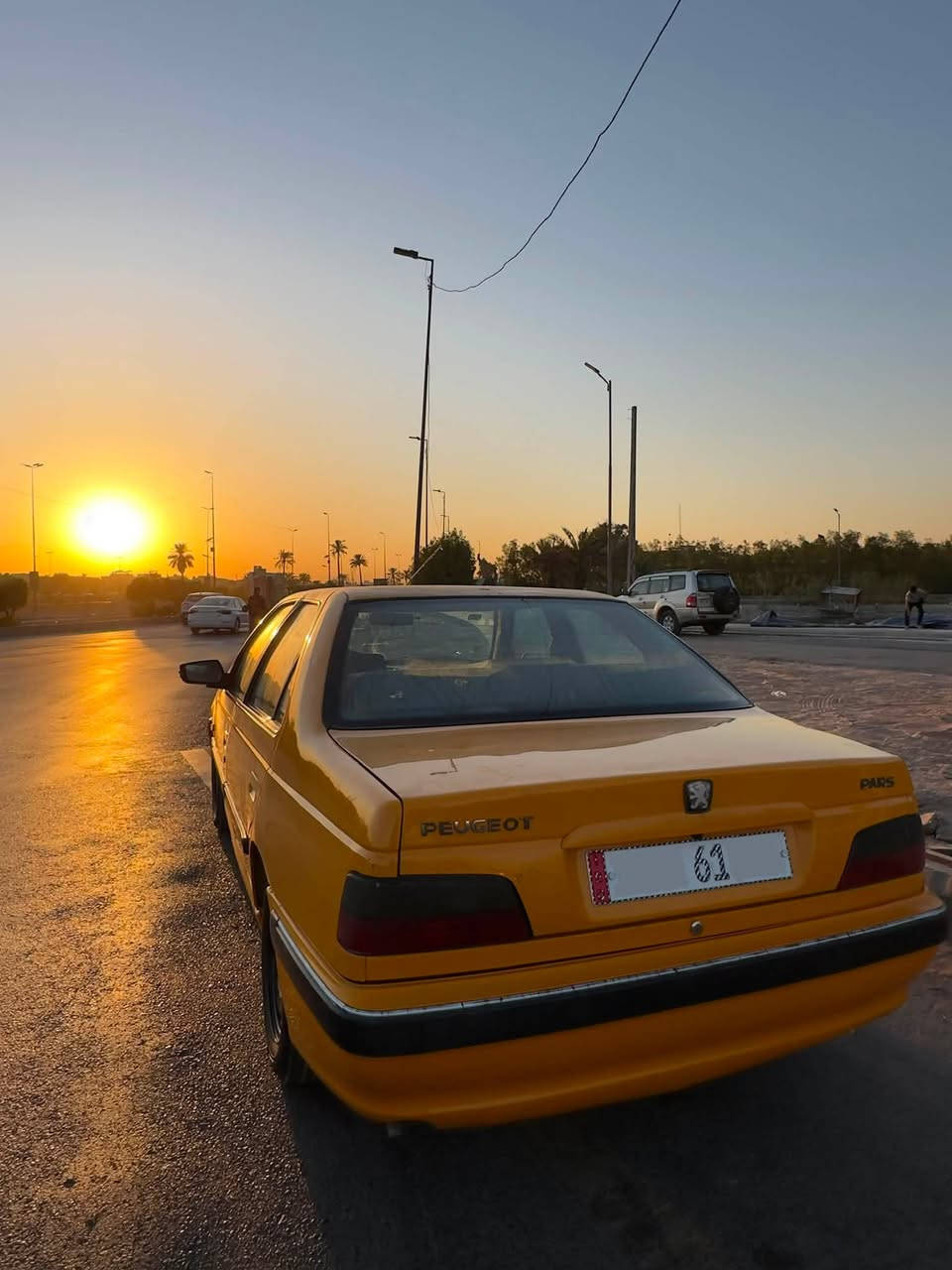 السلام عليكم بيجو بارص مديل 2018 السيارة گير جديد والمكينة جديدة لا تنقيص ولا تبخير صدر امامي ودبلات كلهن جدد مكاني بغداد الشعب 
السعر 48 وبيها مجال 
***********
موجود اتصال وا وتساب
