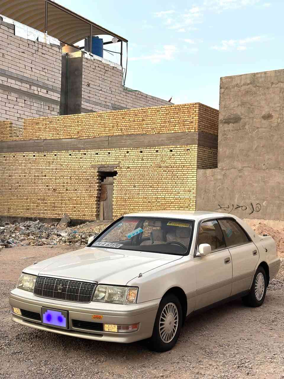 سلام عليكم راس ثور لون الولوي عسلي رقم بصره الإنكليزي تحويل ثاني يوم سنويه مجدد ال30 سياره مكفوله من الكص والنغل جثه والضربه والعيب الشرعي سياره جديده مكينه فيفتي فيشتين حداديه خلفيه واماميه شرط ميه بل ميه تبريد ثلج كهربائيات كلهن شغالات سياره فول موصفات ماعده الفتحه شاصي 155 ستيرن كهربائي كشنات كهربائه تبريد خلفي شاشه كامره خلفيه سياره كلش جديده واحله من الصور تجي وتشوف بعينك مانقصهه برغي الله شاهد السعر(100) وبيهه مجال بسيط المكان البصره الرقم الهاتف(***********)
