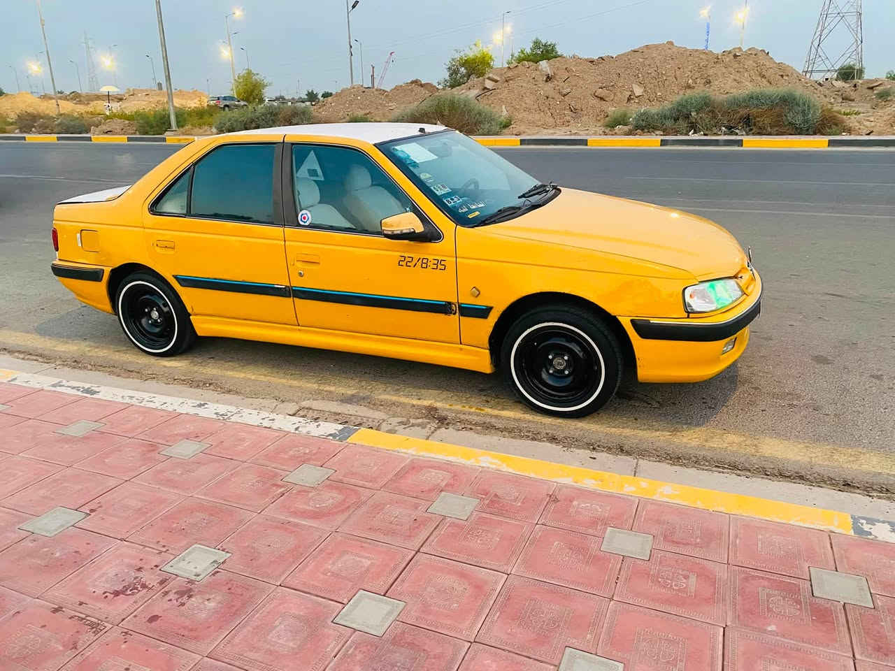 سلام عليكم بيجو بارص موديل ٢٠١٥سياره تبريد مكينه كير حداديه كفاله سياره جديده بسمي مصفره هيه وغرامات رقم واسط سياره بيه بارد بجملغ لكدام ولهلات معمره ولباقي كفاله سياره ماعوزه نقص اسعر36وبيه مجال تصال ودلل ***********
