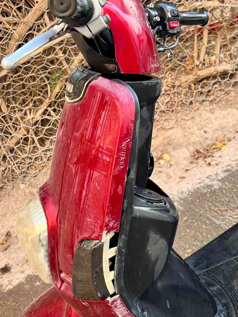 بوليس بلاديه ما مفتوح برغي بل مكينه نوزل كفرات بلادي بس الكفر امامي مكسور شويه سعر٥٠٠ مابيها اي نقص كلها كامله مكاني المحموديه***********
