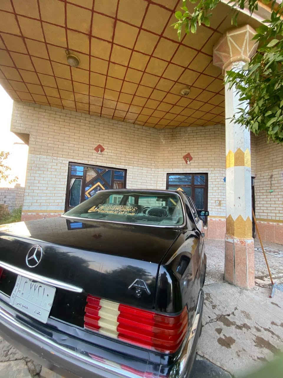 مارسدس رئاسي موديل ٩٠ بدون ضربه رقم بغداد تحويل صدر  كهربائيات جديد مكينه بيه بلاديه طافيه***********
