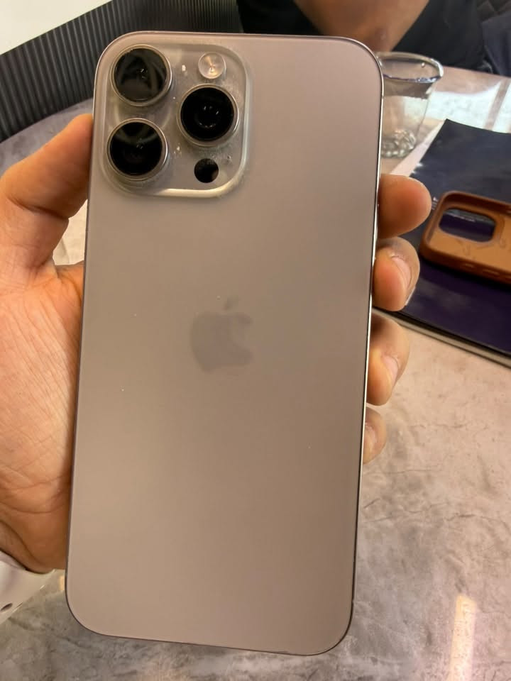 📱 آيفون 16 برو ماكس 256GB – تيتانيوم ماستر

🔹 تم استبدال البورد والبطارية لدى شركة Apple ضمن الضمان
🔹 صحة البطارية 96% 🔋
🔹 جميع الأغراض كاملة 📦
🔹 السعر: 1,075,000 دينار
🔹 وبي مجال للجادين 🤝

📞 للاتصال: ***********
