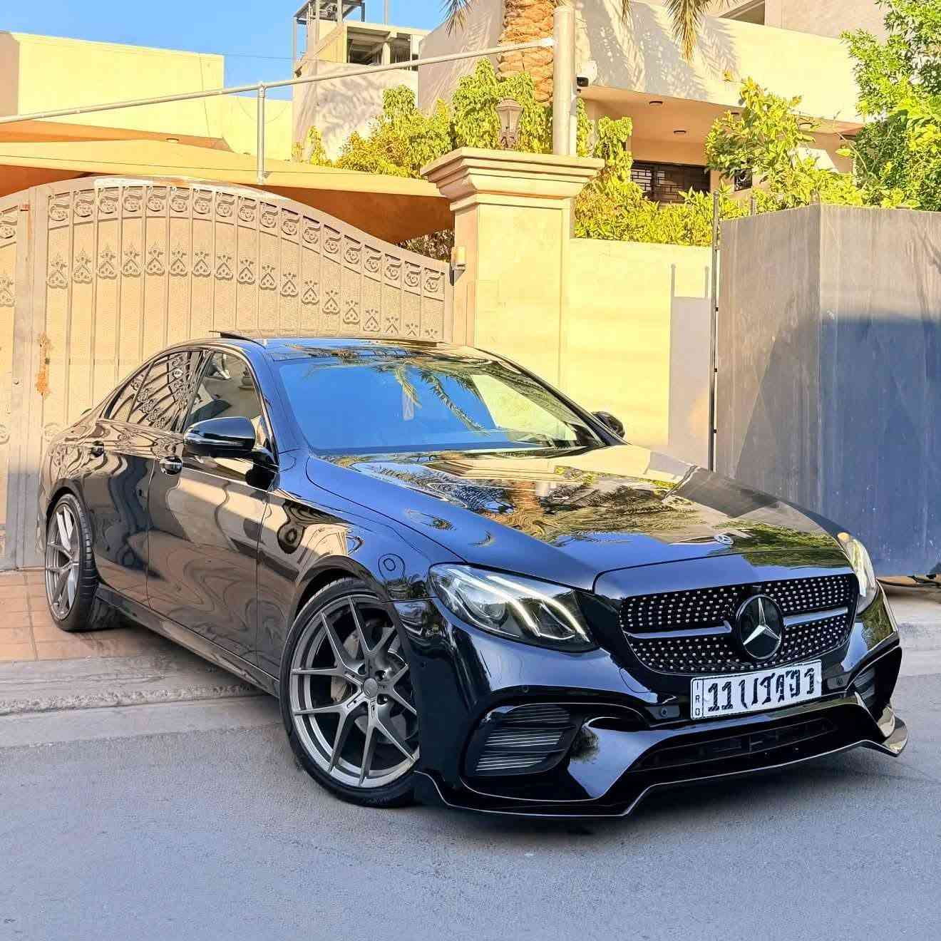 السلام عليكم
للبيع E class 2019 
٣ بردات
بانوراما
دبل ماوس
اوتو بارك
حساس ٣٦٠
٤ كامرات
داخل قرميدي (اصل) 
لايتات زينون داينمك
رادار امامي
رادار خلفي
نقطه عمياء
تحديد مسار
بصمه تشغيل
كار بلي
كشنات كهرباء
تدفئة كشنات
شاشه متصله (٣ ثيمات)
داخل الوان (٦٤ لون متغير)
استرين G (اصل)
ويل ٢٠ 
السياره وكالة المانية ضمان دولي 
مكفوله من الصبغ والتبديل ( فقط مكانين pdr صغار) والباقي كله مكفول
كير ومحرك مكفولات ع فحص
تراي وطسه زيرو
ماشيه ٧٠ الف
عليها كت E63 كامل
مكانها دهوك
#السعر 310 بيها مجال 
للاستفسار.***********
