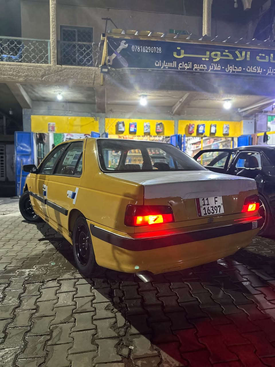 سلام عليكم للبيع بيجو بارص 2015 بيهة صبغ جاملغ امامي السيارة جاهزة تخم تاير داخل مدوشم بلنواب  كير مكينة صدر كلهة جاهزة تبريد كمبريسر وكف بس المنضومة كلهة مبدلهة جديد السعر 39 وبيهة مجال بسيط هذا رقمي ***********
