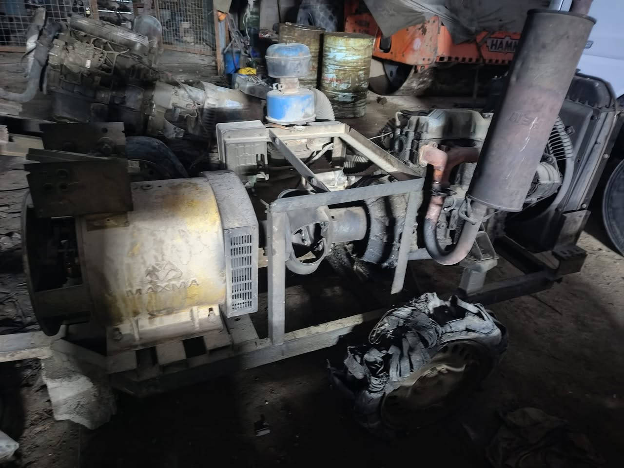 مولدات كيا 2701 عدد 3 سابقا شغالات متروكات ⚠️ 

 30 كيفي السعر الوحدة 8 اوراق ☸️ 

 المكان بغداد *********** ☎️
