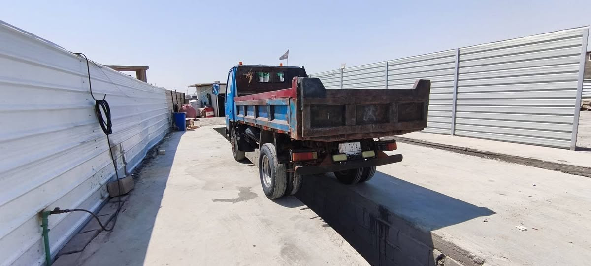 سلام عليكم كنتر اللبيع مكان بصرة تنومه شط العرب سعر 70ورقه وبيه مجال لشراي ***********@*********** باقي التفاصيل علئ مخابره
