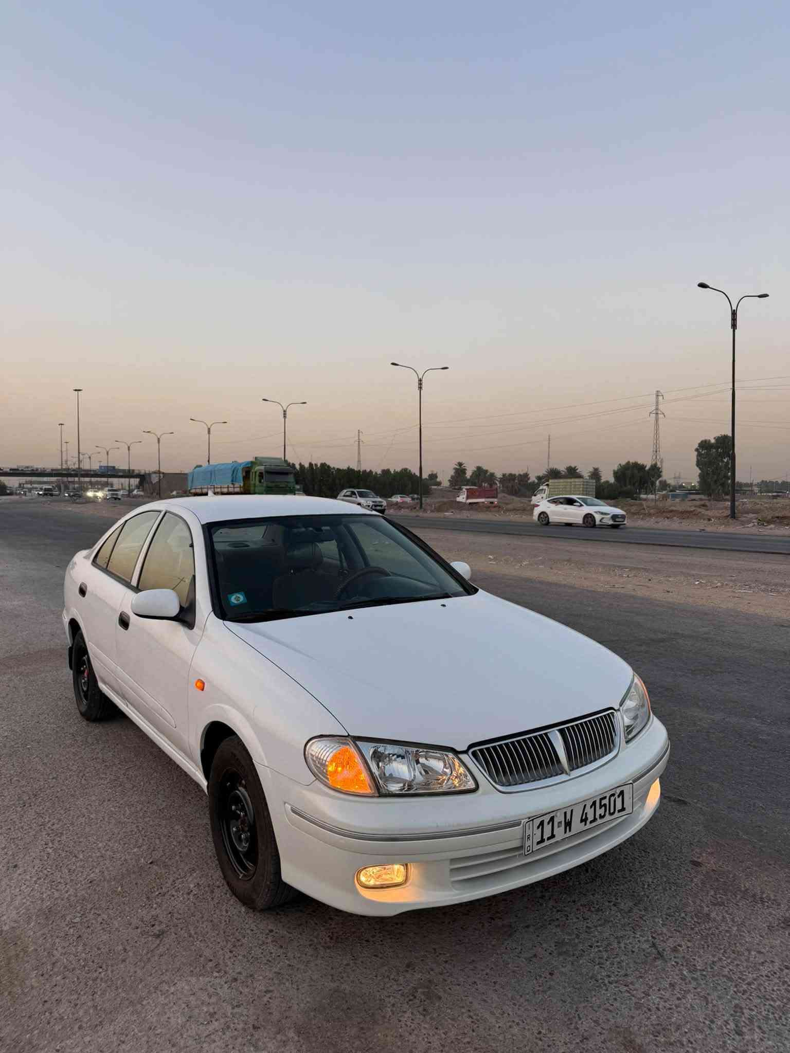 السلام عليكم سني 2001ياباني يسره بلادي سياره بيهة صبغ ٤قطع بدون داخل سياره محرك وكير وصدر وتبريد مكفول رقم بغداد الدولي سياره جاهزه السعر 58 وبيه مجال *********** مكاني بغداد المحموديه
