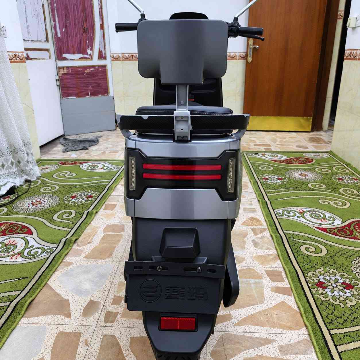 كهربائية • ٥ بطاريات • تمشي مسافات