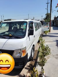نيسان مديل ٢٠٠٩ للبيع بيها صبغ بل الطويلة جوة الشريط وشوية بل البجم مك...