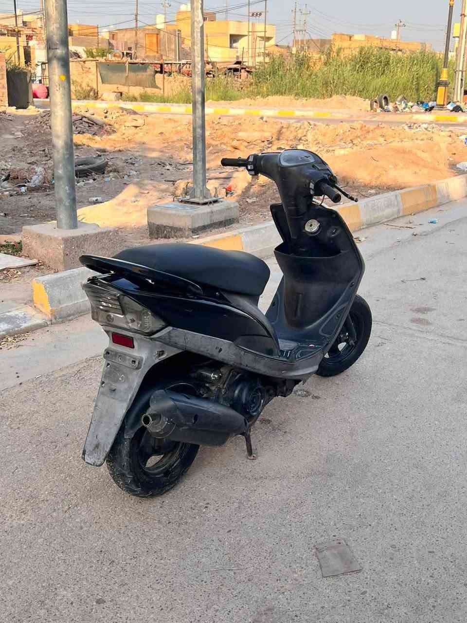 سلام عليكم ماكس عدله لون اسود دراجه فقط مفتوحه ولفات دراجه شغاله سلف هندر كهربايات سعر ٦٠٠ وييه مجال مكان ناصري بيع  ***********
