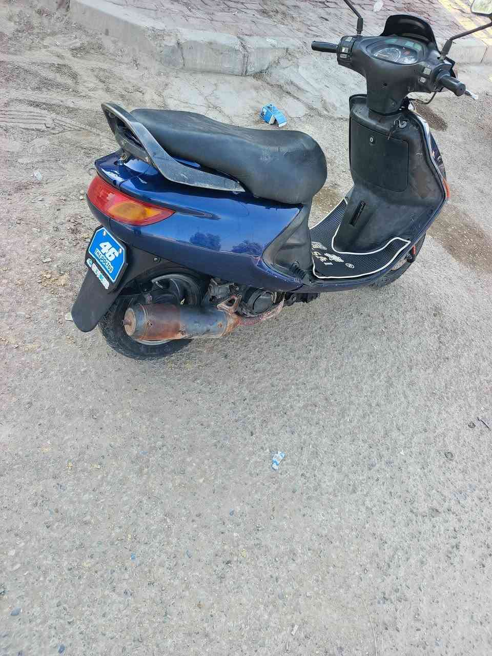 سلام عليكم دراجه لبيع فراشه نضيفه كهربيت شغاله مكينه ناعمه فول مشي معدل  تيرت جدد ما عيزه اي شي مكان كوفه رقم ***********السعر 350وبيه مجال
