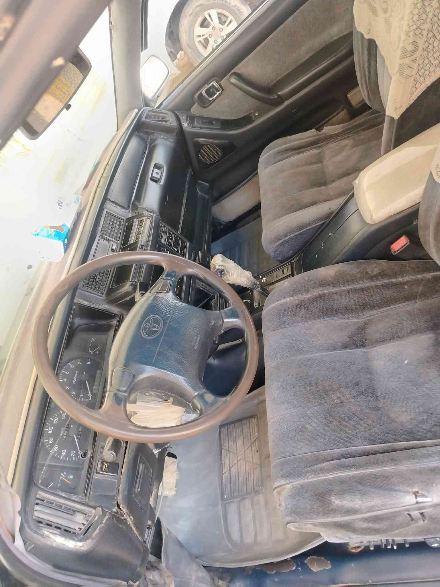 سلام عليكم البيع ارنب مديل 94 رقم بصره نكليزي 
مكينه وكير كفاله 3000
حداديه و تواير كهربايات جدد
سياره بلاديه مامصبوغه فقط جاملغ خلفي صبغ
سعر64وبيه مجال 
مكاني ناصريه البطحاء
ستفسار ***********
اذا مراوس براس ثور تكم بلات عادي

نص مكتوب في الصور:
- 205/65R15