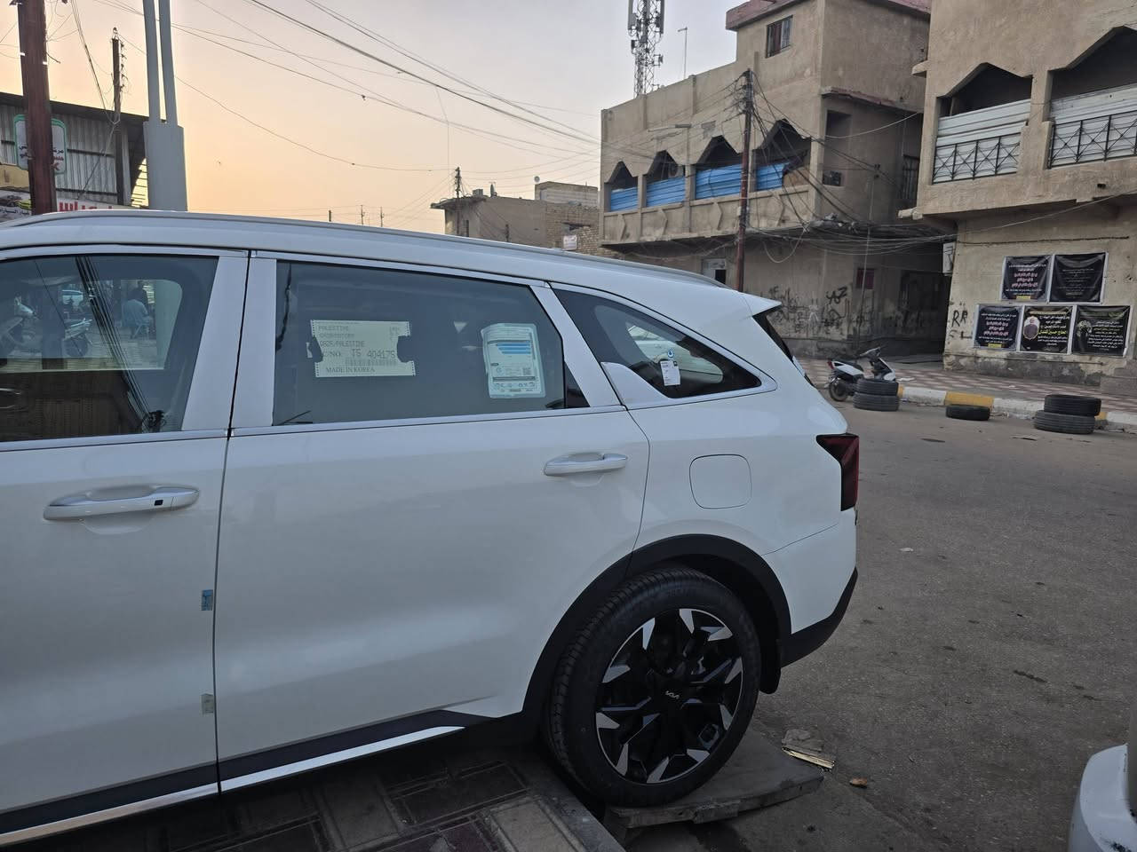 كيا سورنتو 2025 بغداد مكفولة ماشية تقريبا 23000
داتو شو
كامرتين
وباقي المواصفات معروفة فقط بيع مكانها ناصرية مركز 
للأستفسار خاص او اتصال
***********
