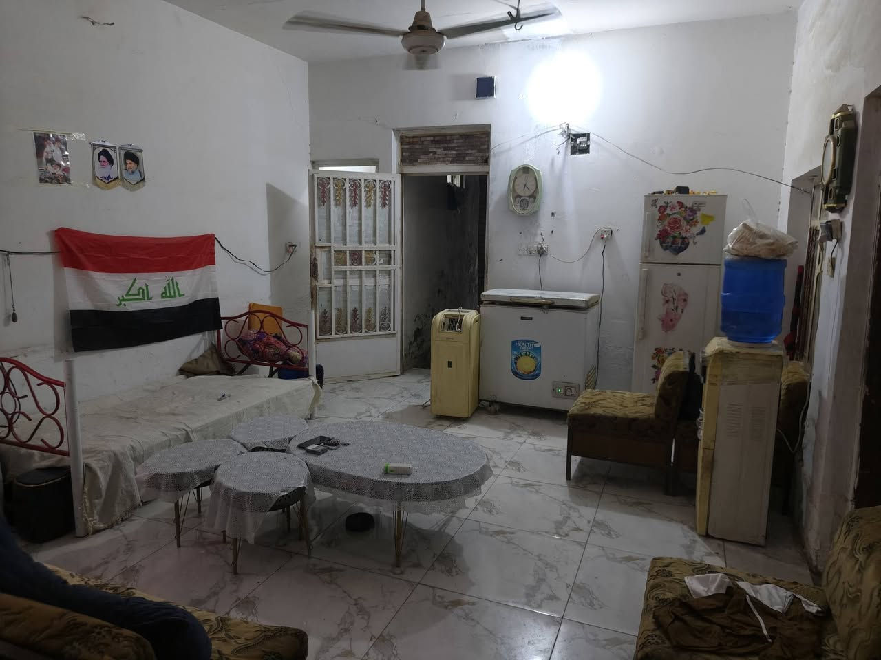 السلام عليكم بيت في الديوانيه شارع سالم للبيع ١٠٠ متر ممر عرض الممر مترين قريب ع تبليط كلش والشارع حيتبلط مشمول بتبليط باب لبيت ومقابله مدرسه جديدة  البيت ارضيته نضيفة حيل
الاستفسار ***********
السلام عليكم بيت في الديوانيه شارع سالم للبيع ١٠٠ متر ممر عرض الممر مترين قريب ع تبليط كلش والشارع حيتبلط مشمول بتبليط باب لبيت ومقابله مدرسه جديدة  البيت ارضيته نضيفة حيل
