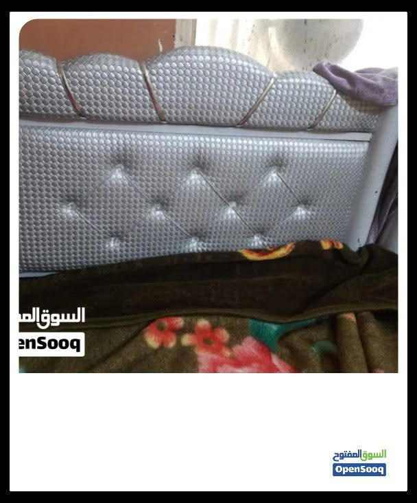 السلام عليكم عندي اربع چرابي للبيع ليريدهن يراسلني خاص او واتساب علة هاذ الرقم *********** سعرهن 200الف التفاصيل في الصور نضيفات 95% ثنين ورديات ووحدة زرگة ووحدة فضية فسفورية
