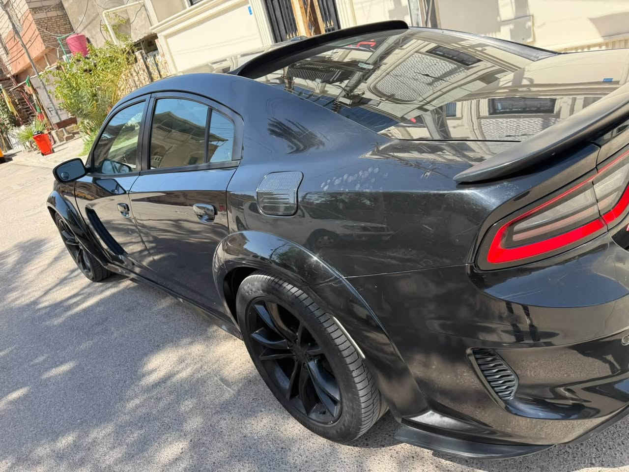 مكلف بالنشر ( اتصلو ع رقم لا تراسلوني)

السلام عليكم 
جارجر 2016 sxt
محدثة وايد بدي 
حجم المحرك V6   3.6L
داخل سستم كامل  كاربون ڤايبر
دوشمة جديده لون ازرق 
لدات اماميه متغير عدسة شيطانيه
حداديه 100‎%‎
الحادث مثل ما محدد بسونار  بدون ايبركات وشواصي البجم كبس 
رقم بغداد باسمي 
عنوان بصره 
السعر 175وبي مجال
للاستفسار ***********
