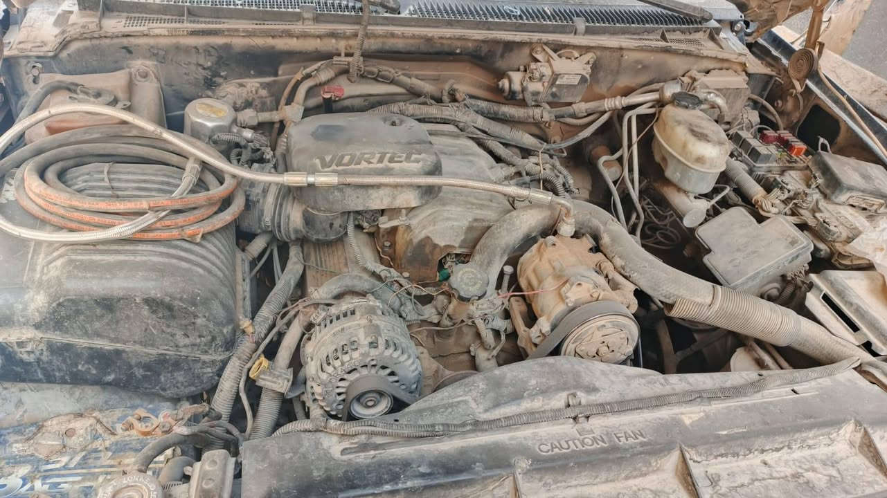 سلام عليكم  GMC مديل 1998 محرك وكير وشاصي مكفوله  سنويه جديد  سياره بسمي تحويل سعر  السياره 27وبيهه مجال  بسيط ***********
