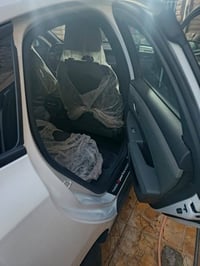 جن بلاص معروفه و صورها يمكم مكفولة عدى رصعة وليس ضربه يعني شي جدا بسيي...