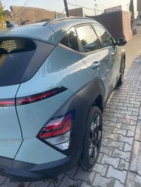 كونا موديل 2024  بغداد . محرك 2000. صور الحادث مرفقة  سيارة ماشية تلاث...