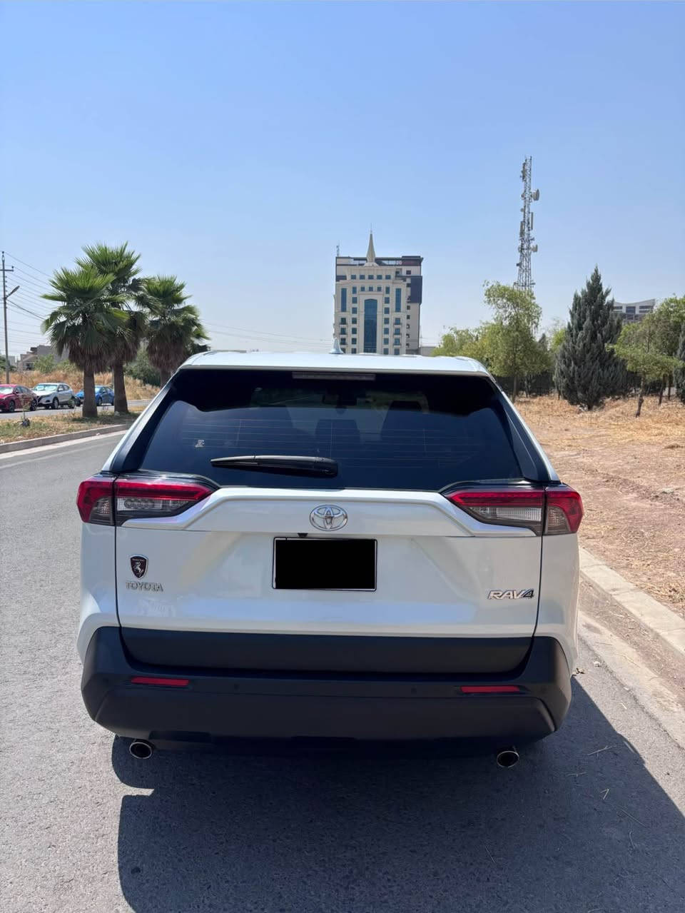 Toyota Rav4 2024 Le
تويوتا راف٤ 
٢٠٢٤
مواصفات Le
خليجي سيارة
ماشية 40.000Km
سيارة ١ قطعة صبوغ بدون أيرباك 
كير و محرك شرط
مكينة 2.5 
سيارة رقم جاهز
سعر 235$ بي مجال
*********** أربيل, العراق
