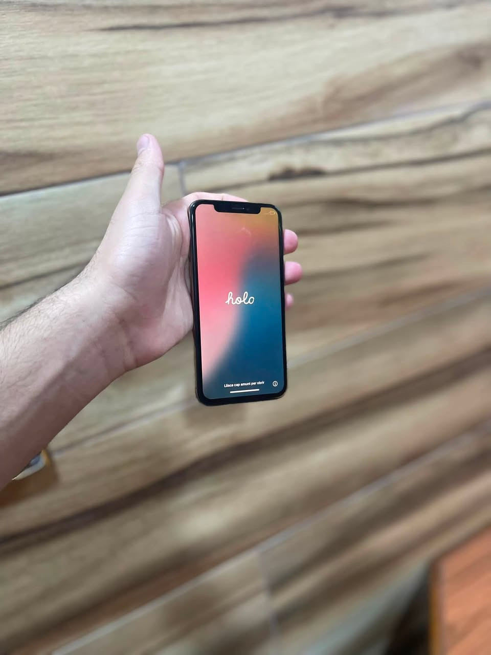 السلام عليكم.
iphone Xs انتبه  اكس إس مو اكس عادي ،
للبيع
اللون ذهبي
نضافة 💯
مستبدل فقط بطارية 🔋 اصلية
ذاكرة 64 💽
كلة الجهاز نضيف وشغال معدا الظهر مفطر ومستبدل بطارية اصلية الشحن أنسى.
للبيع بسعر مناسب.
أو مراوس.
هـــــ.  ***********
موجود اتصال و واتس آب و خاص.

