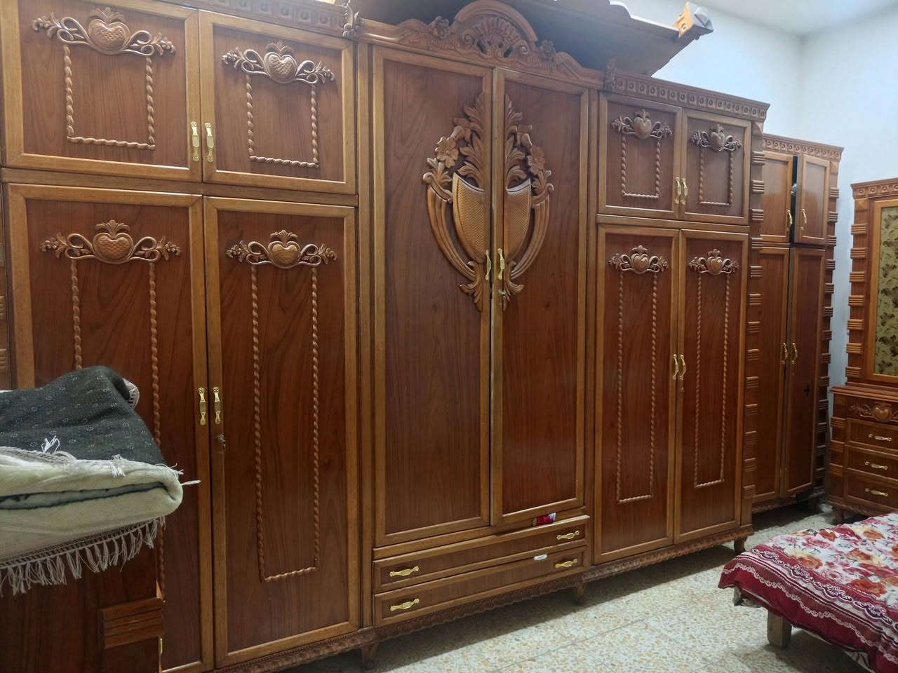 غرفه نوم 6ملحق صاج داخل وخارج زان غرفه تفصال مال بيت الاستفسار ***********موجود وات ساب
