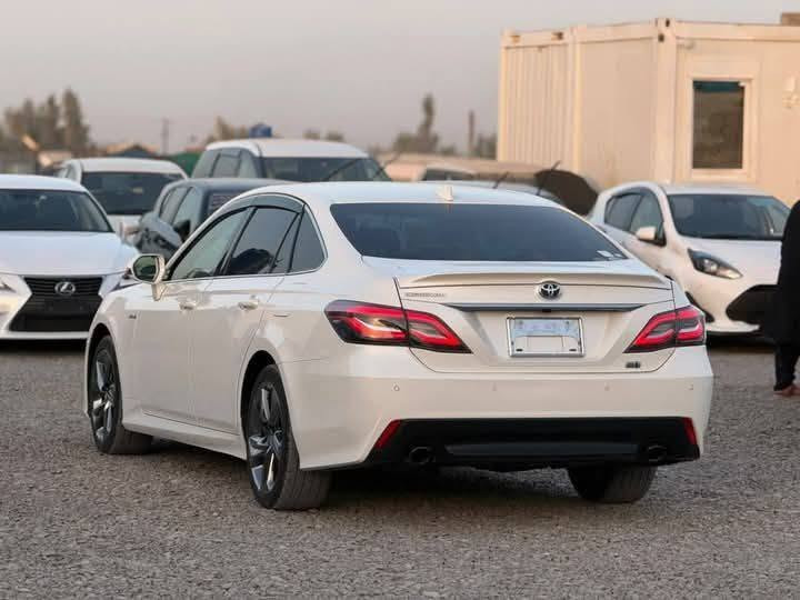 تۆیۆتا کراون Toyota Crown (S220)2021 hybrid
ڕەنگ سپی سفرر

کامێرای ٣٦٠ پلە و حەساسی پێش و دواوە

سیستەمی پاراستنی هێڵی ڕێگا 

کوشنی چەرم بە سیستەمی گەرمکردن و ساردکردنەوە.

سیستەمی دەنگی پێشکەوتوو JBL 

لایتەکانی پێشەوە LEDی پێشکەوتوو بە دیزاینی تیژ.

​بزوێنەری ٦ پستۆن هایبرێد بە هێز

دیفەرێنسی دواوە (RWD) یان چوار تایە لوک (AWD).

شوێن جەمجەماڵ 

تازە گەیشتوە 

سفررررر

ڕەقەم

***********
