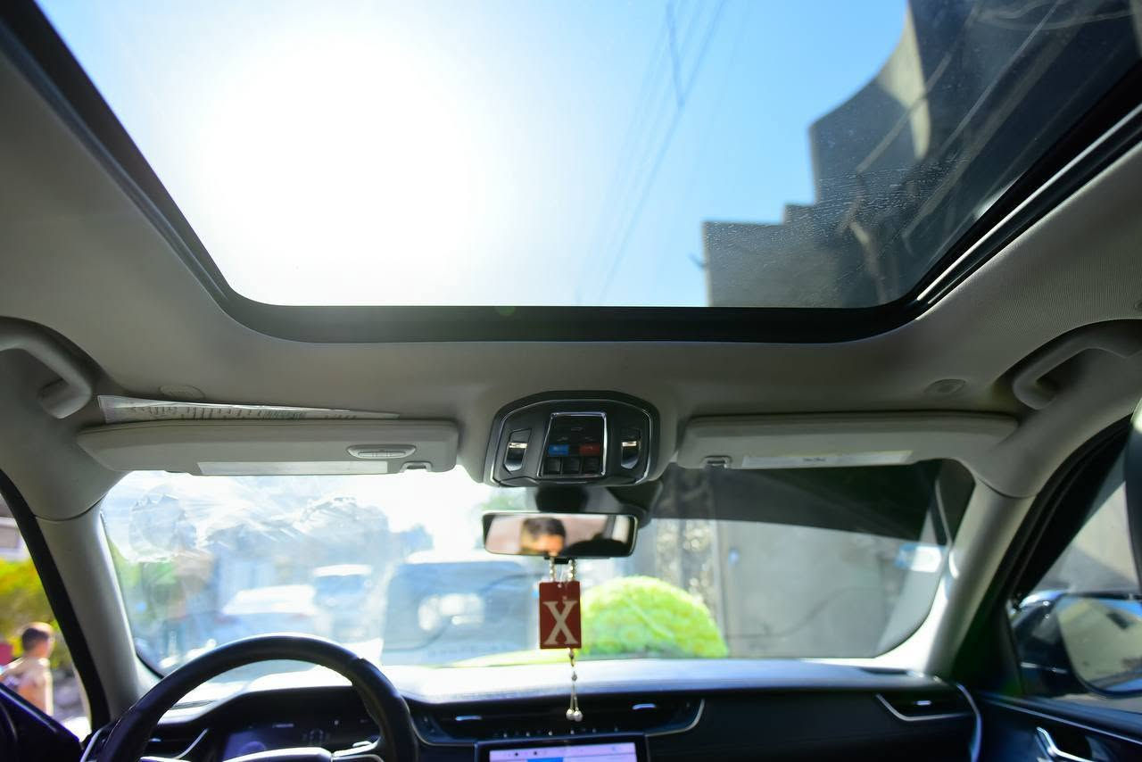 🚘🔥 للبيع جيب لمتد موديل 2024 – 7 راكب 🔥🚘
مواصفات السيارة: 🔹 
🔹 7 راكب
🔹 كتاب شهداء، باقي 8 أشهر وتصير حرة
🔹 مرقم بغداد
🔹 حادث نص باب مصبوغ وباب مبدل 
🔹 ماشية  36 ألف كم 
🔹 كشنات كهرباء
🔹 كشنات تدفئة وتبريد
🔹 6 كامرات
🔹 بردات خلفية
🔹 حساسات حوضية
✨ سيارة لمتد، مواصفات كاملة وحلوة، والفحص للجادين.
📍 العنوان: بغداد
📞 للتواصل والاستفسار فقط:
***********
