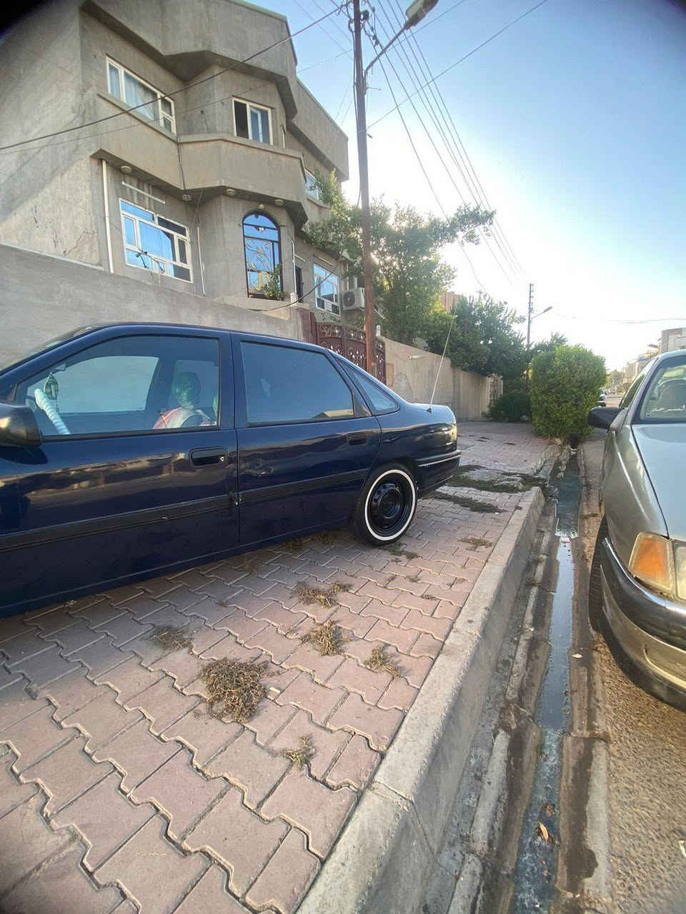 البيع فكترا موديل ١٩٩١ أربيل   ١٨ محرك يوجد بطاقه بنزين رقم موبايل  سنوي الحد ٢٠٣١ رقم موبايل *********** كركوك, العراق
