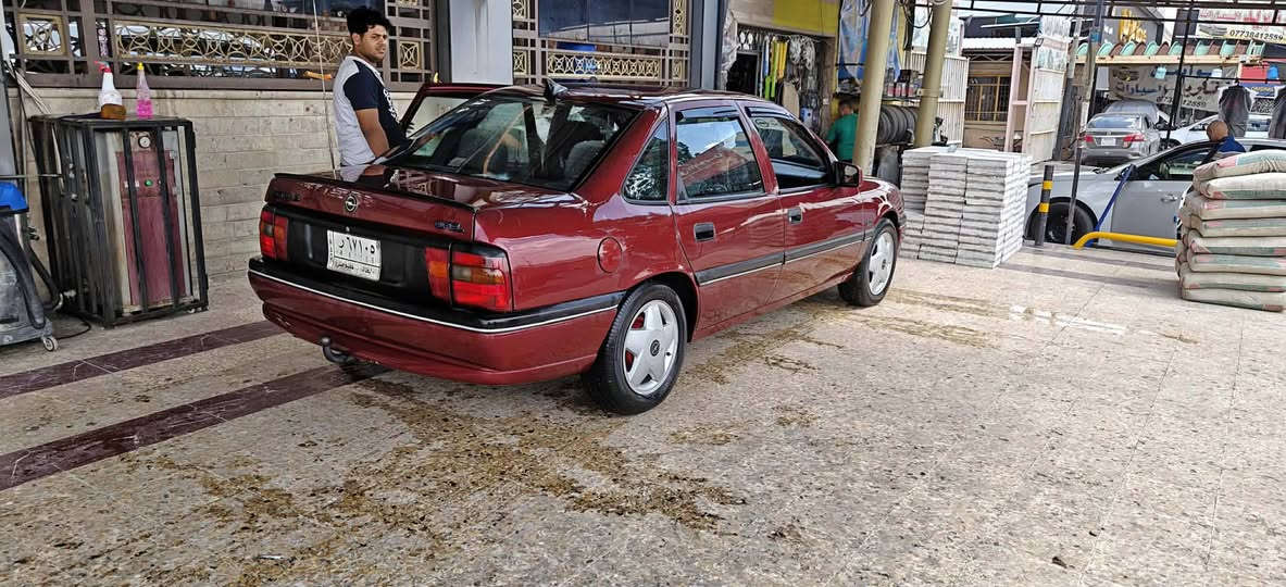 فكترا رقم بغداد مشروع وطني
شرط التحويل صاحبها الشرعي بل موصل 
محرك 18 كير توماتيك شرط 
طخم تاير جديد / ويل كب 
طخم جديد /غرفه حيل نضيفه 
جاملغات الورى صبغ والسقف جماليه
***********
***********
