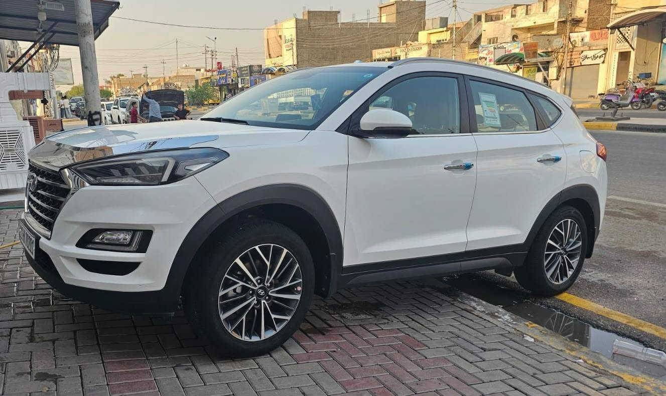 توسان 2019 شركه الكاصد خمس عدسات فول عدا الفتحه كراسي كهرباء ماشيه 115 بسمي سياره جديده وجاهزه محرك وكير وتبريد وصدر وتخم تاير عن ان ديالى بعقوبه ***********
