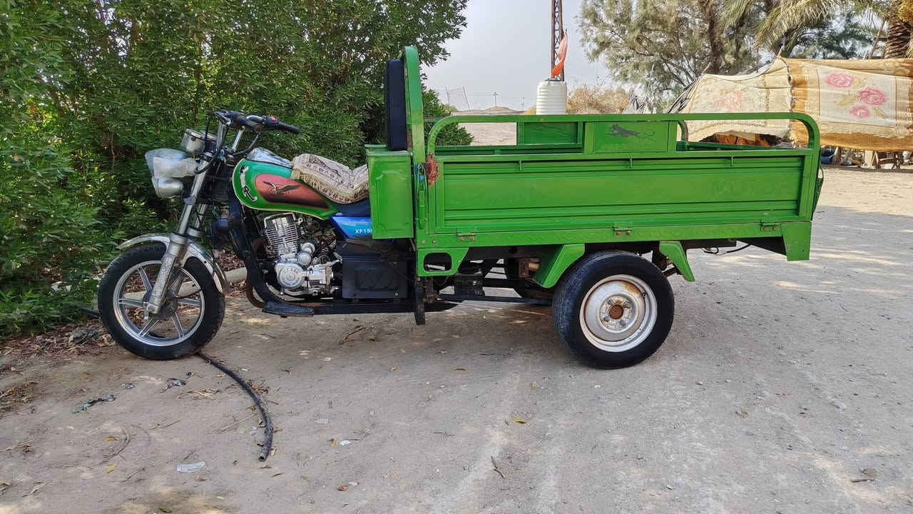 جمره مديل 22اوراق
بس لمكينه تعبانه مجفته
ستوته نضيفه
سعر 1/900
بيهة مجال قليل
***********

