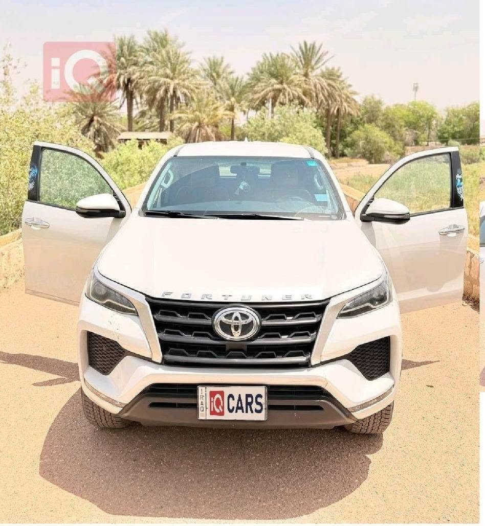 🔥 للبيع تويوتا فورجنر 2024 – 2.7 بنزين 🔥
🔥 للبيع تويوتا فورجنر 2024 – 2.7 بنزين 🔥
🚙 Toyota Fortuner 2024 ▫️ اللون: أبيض 🤍
▫️ المحرك: 2.7 بنزين
▫️ الممشى: 48,000 كم
▫️ السيارة عائلية ومريحة وقوية
▫️ صيانة منتظمة وحالتها جيدة جداً
▫️ استخدام شخصي
⚠️ يوجد صبغ/تصليح بباب السائق نتيجة حادث سابق،
⚠️ يوجد تصليح جاملغ عكس جهة السايق تعديل بارد
 والتفاصيل واضحة للمشتري بكل أمانة.
💰 السعر: [270]$
📍 الموقع: بغداد
📞 للاستفسار: ***********
للمهتمين الجادين فقط، والمعاينة خير دليل.
