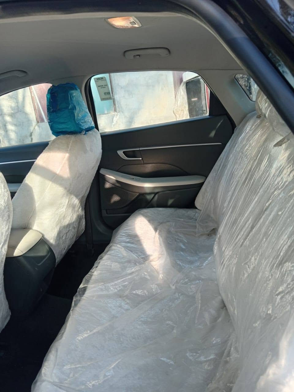 سلام عليكم
سوناتا 24
وارد امريكي
رقم انگليزي ديالى  
تحويل مباشر
تشغيل عن بعد
محرك 2500 تنفس طبيعي jdi
گير 8 نمر 
مقعد السايق كهربائي
وضعيات قيادة
ترحيب 
توقف تلقائي
نقطة عمياء
رادار 
مثبت سرعه 
حادثها امامي بلا دواخل
بدون بنراما ولا فتحة
جااهزة جدا 
185 بيها حگ الجيه

مكانها بابل / جبلة و متواجد ديالى احيانا
***********

