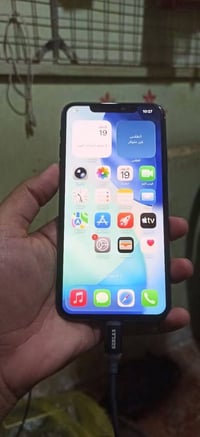 آيفون ١١ برو ماكس • ٢٥٦ • الخط ما يشتغل