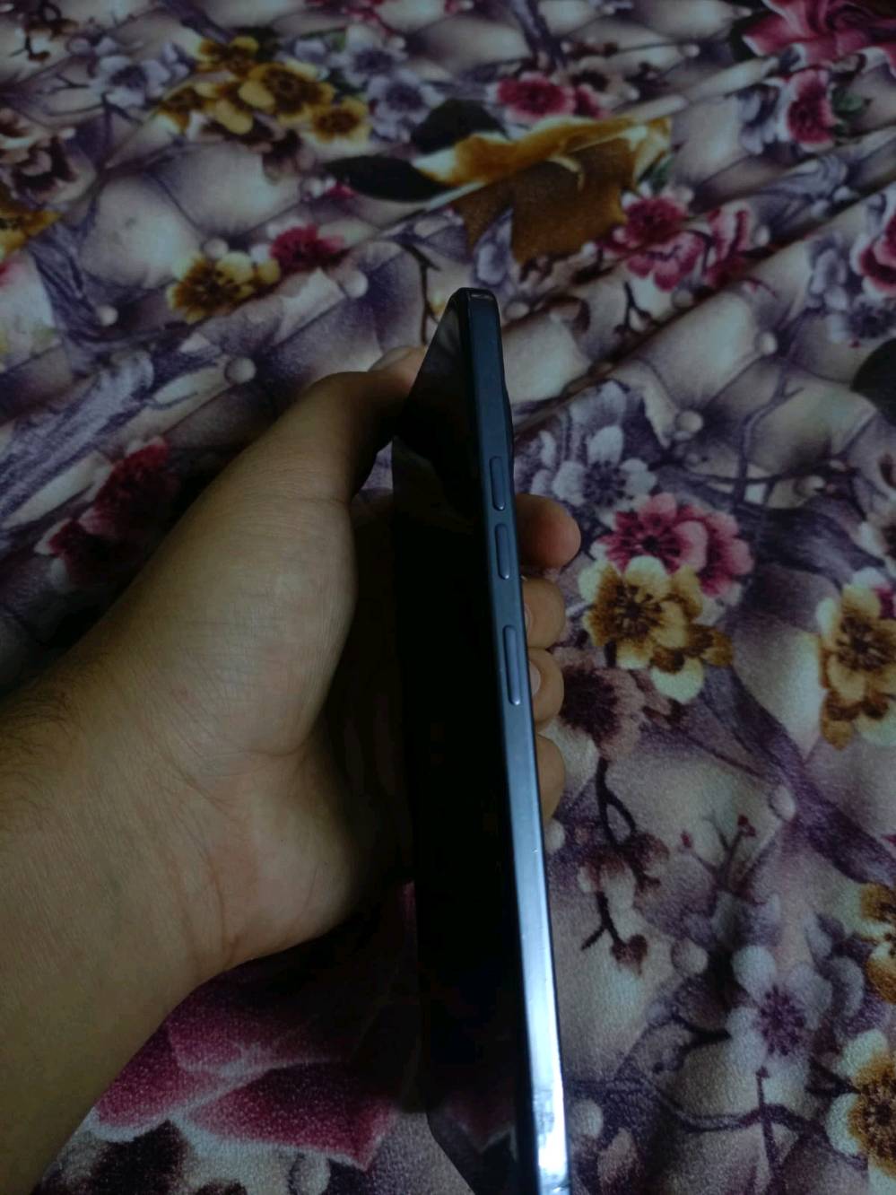 تكنو سبارك 30 برو 
Tecno Spark 30 Pro للبيع 

معالج Helio G100
شاشة AMOLED 120Hz
رام 16GB
ذاكرة 256GB
كاميرا 108MP
بطارية 5000mAh
شحن 33W
بصمة تحت الشاشة
السعر 200 وبي مجال 

بغداد/ بوب الشام
الجهاز بعده جديد لو مستخدم؟ وشكد مدة الاستخدام تقريباً، وبيه أي كسر/خدش/فطريات بالشاشة أو الظهر؟: 
الجهاز نظيف حيل بدون اي كسر وكلشي منبدل بي
الجهاز مفتوح على كل الشبكات لو مربوط على شركة/سيم لوك؟: 
الجهاز سليم ما مفتوح دبل سيم كارت
شنو المتوفر ويا الجهاز: علبة، شاحن، سلك، جراب أو فاتورة/ضمان؟: 
كارتونه وشاحنه وسماعة