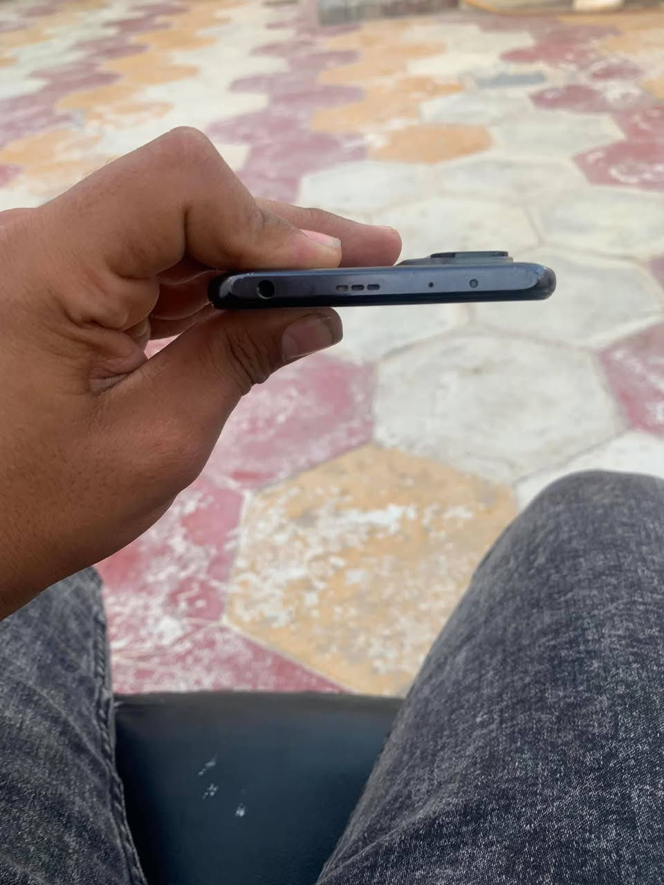 ريدمي نوت 10 برو ماكس ذاكرة 128 رام 8 ببجي 60 كامرة 108 + 4K ما مفتوح كفالة عامة بس ضهرة صار بي كسر اثر وكعة خفيفة جهاز سلس بالاستخدام تخبل كامرتة شاشتة 120 دبل سيم كارت وصوت دبل فوك وجوة شحن سريع ويا شاحنة وحافظة ولاسق شاشة ضد الكسر عنواني جمهوري شارع سالم *********** سعر خاص

