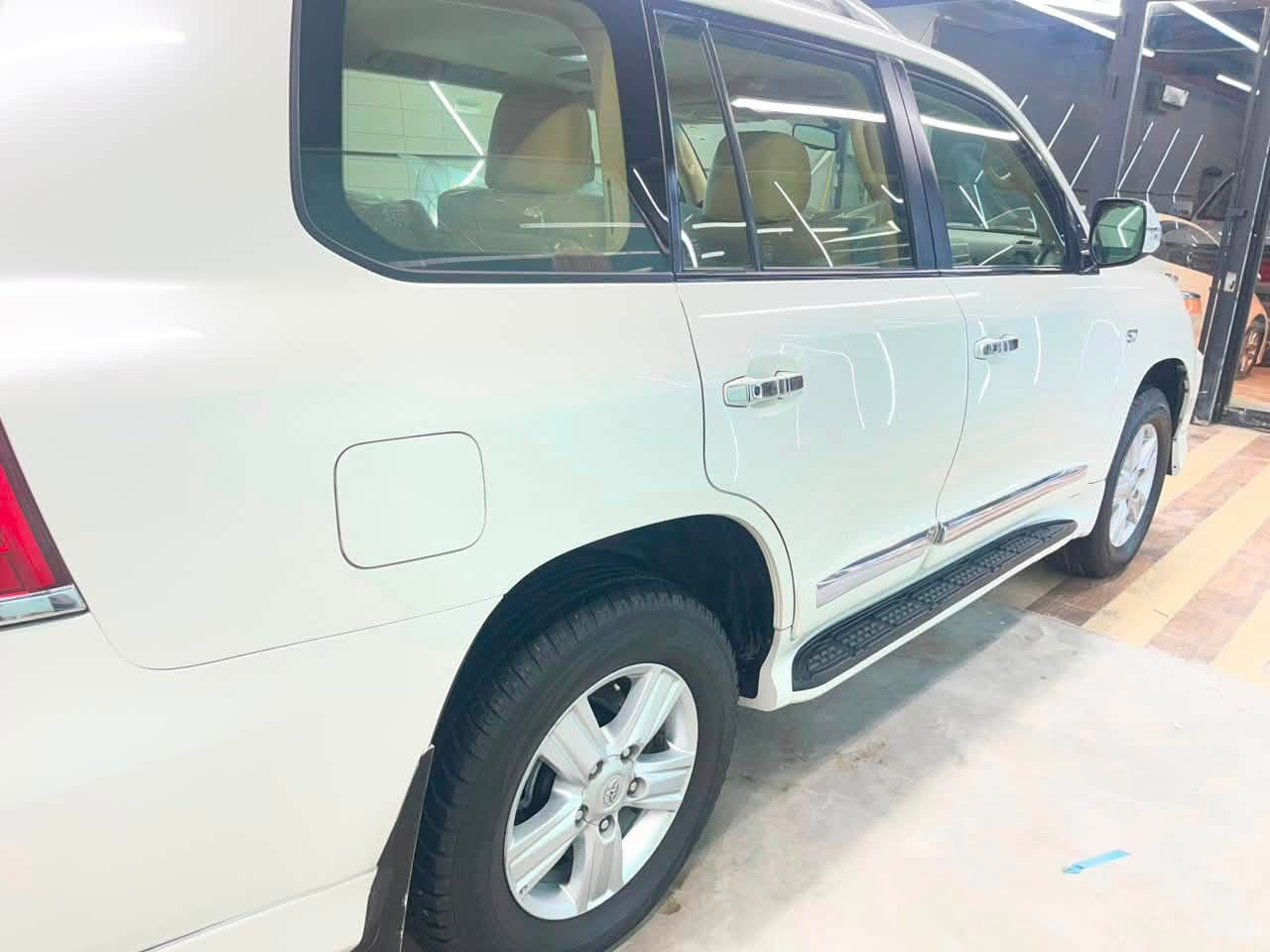 لاندكروز VXR-2014
السيارة مواصفات فول الفول وجاهزة من جميع النواحي ماكو اي نقص . السعر ٣٩٥ ورقة 
***********

