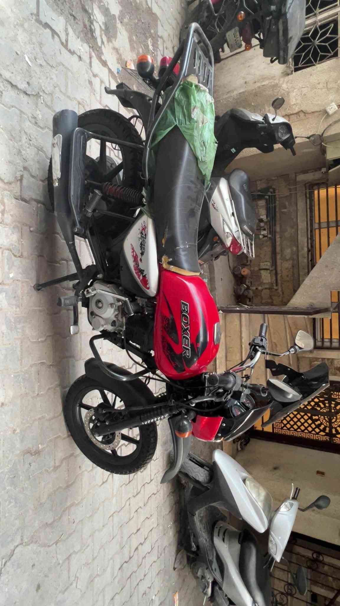 يالله
لبيع بوكسر 2023 ع 2024 ماشيه 16 الف مرقمه بغداد لوحه وسنويه ثاني يوم تحويل مكفوله من التنقيص من التبخير من الصوت ناعمه الدراجه تاير امامي خلفي جديد بريكات جدد 
جاهزه مكاني بغداد الاعظمية ***********
