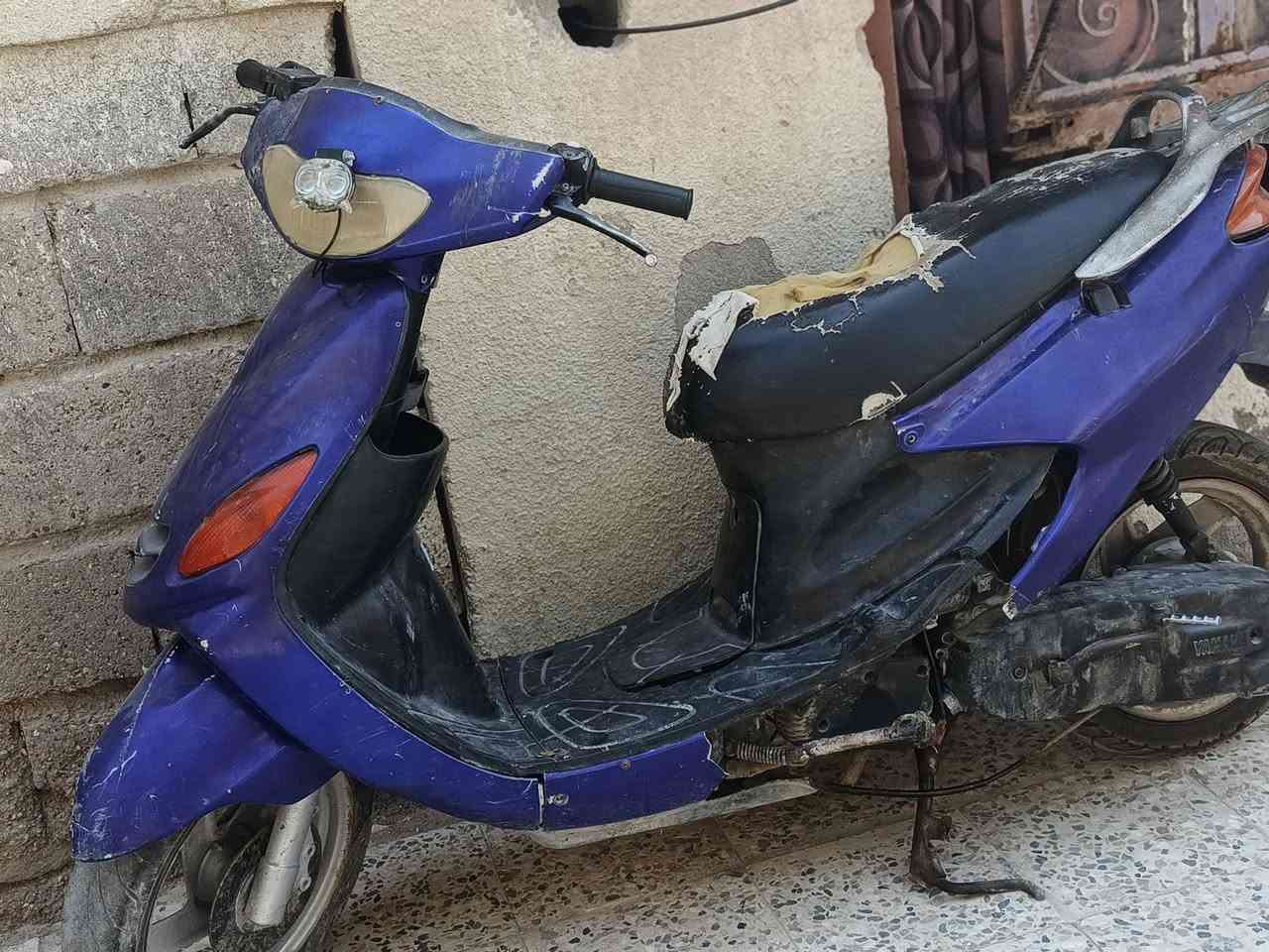 سلام عليكم دراجه اكزز للبيع دراجه شغاله دكت هندر كهربايات شغاله كلها السعر 190 البصره الدير ***********
