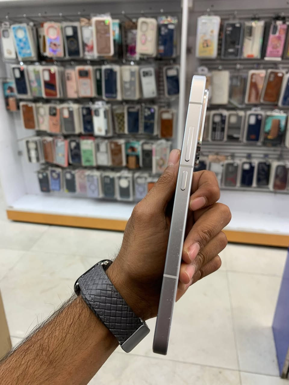 للبيع جهاز شاومي poco f7 ذاكرة 512 عشوائية 12 اصير 24
جهاز نضيف كامل ملحقات شاحنه كارتونيه بطارية 6500 ملي جهاز مامفتوح ابد المكان كربلاء كنطرت السلام رقم التلفون *********** بي واتساب
