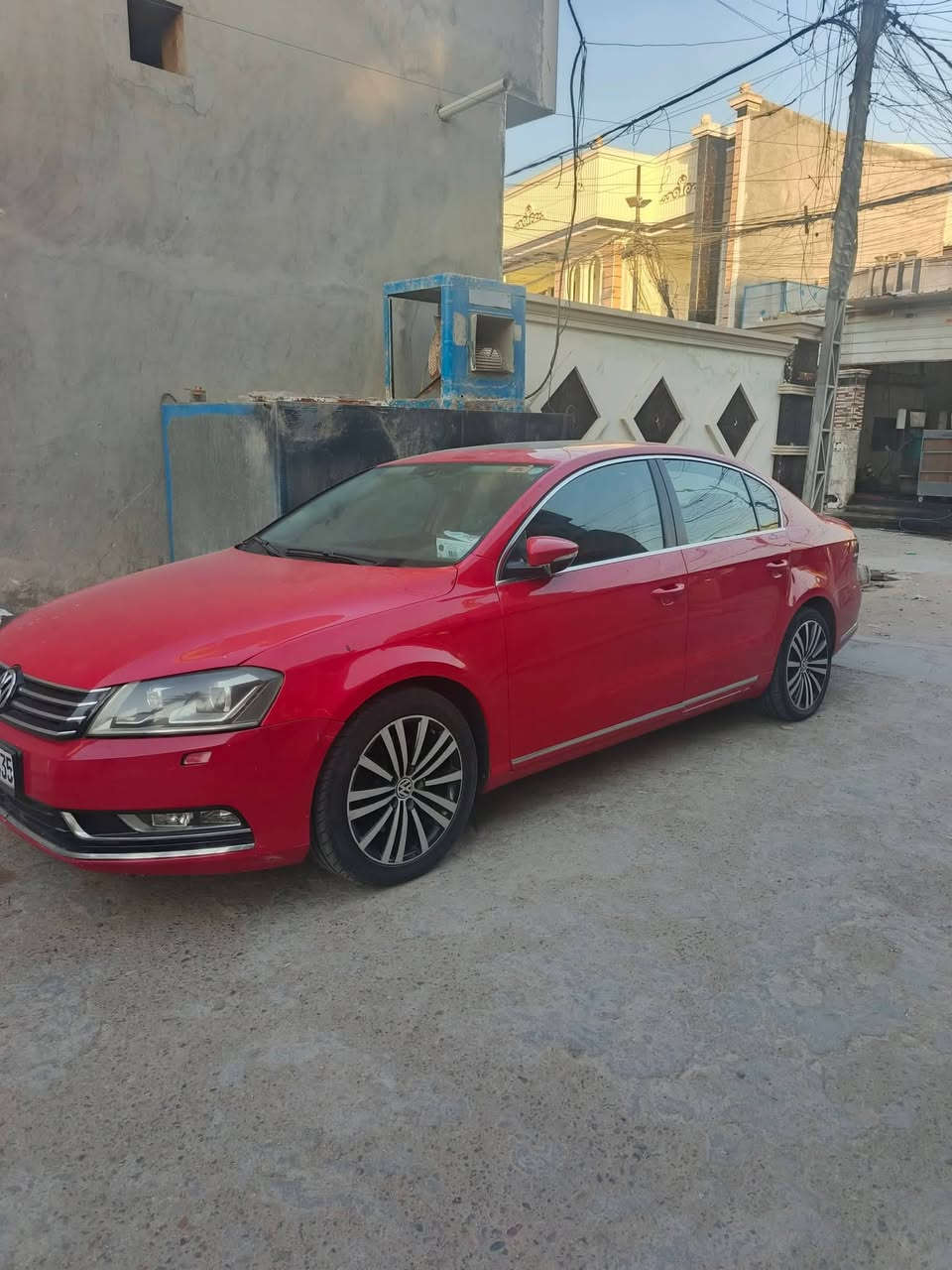 للبيع باسات موديل ٢٠١١ فول مواصفات 
مكفوله ضربه وكير ومحرك فقط طخه بل جاملغ الوره نقصها دبلات ومروحه تبريد فقط 
وتنزل من سعر السياره 
٨٥ ورقه 
*********** مكاني الفلوجة
