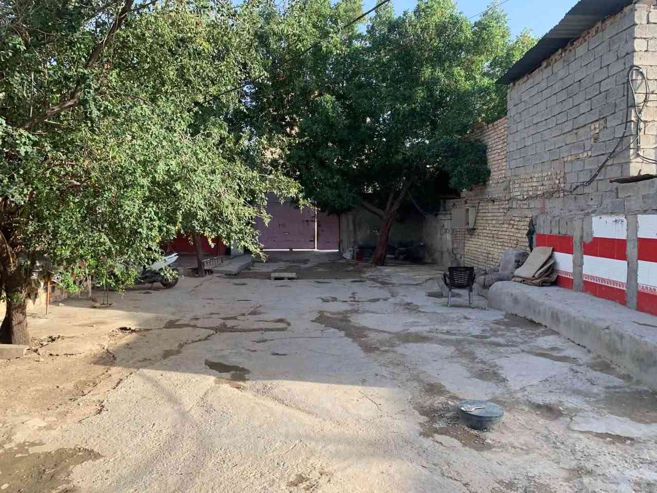 بيت اللبيع طابقين مساحته 625متر بالدوانم بشارع ابو دراج البيت  ع فرعين بي 8غرف من عدا  الديوانيه 60متر البيت سعره مناسب الشىري ينتصل ع هذا  الرقم ***********
