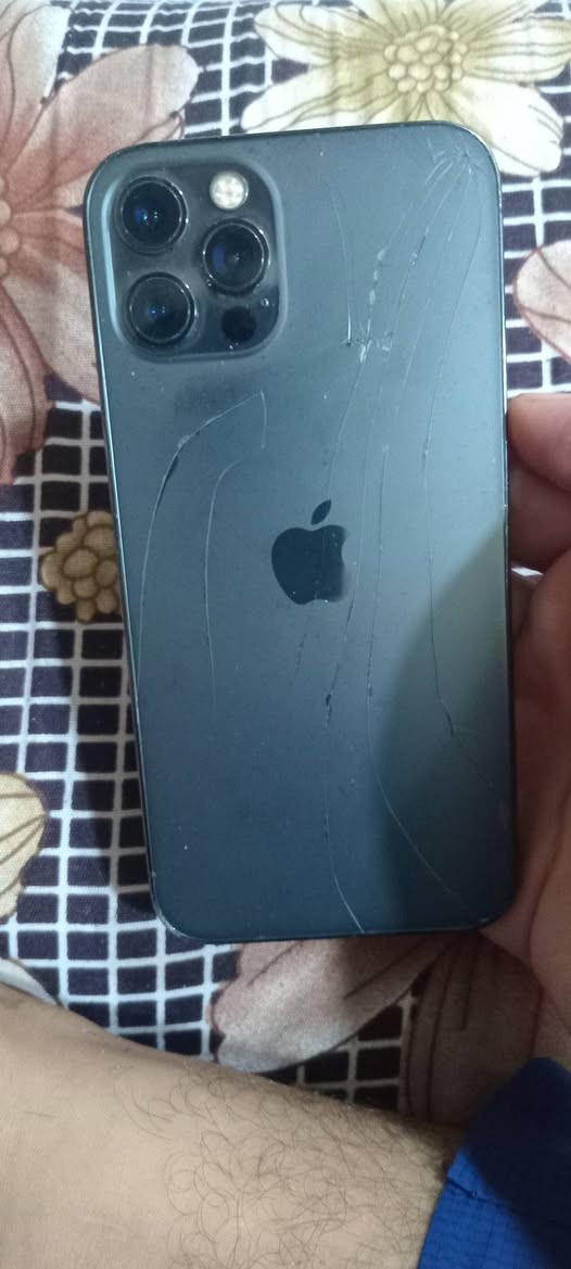 ١٢ برو جهاز بلادي مامفتوح ذاكره ١٢٨ تك بطاريه ٧١ قطاره مايصرف شرط سعره ٢٥٠ بي مجال بسيط مكاني موصل الايمن ***********
