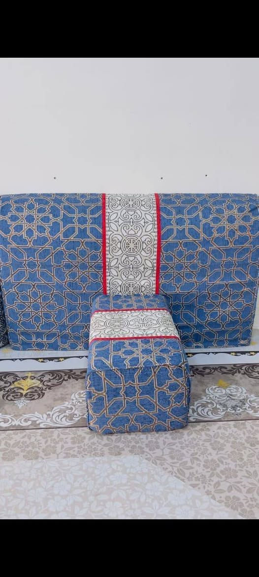 السلام عليكم ورحمه الله وبركاته... يوجد لدينا جلسات خليجيه... قياس ٦×٤ من ارقى البظاعه الموجودة  ... العمل والقماش جيد جدا+الأسفنج... يتوفر لدينا نظام البيع نقدا وأقصاط +التوصيل***********
