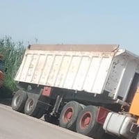 للبيع • شاحنة