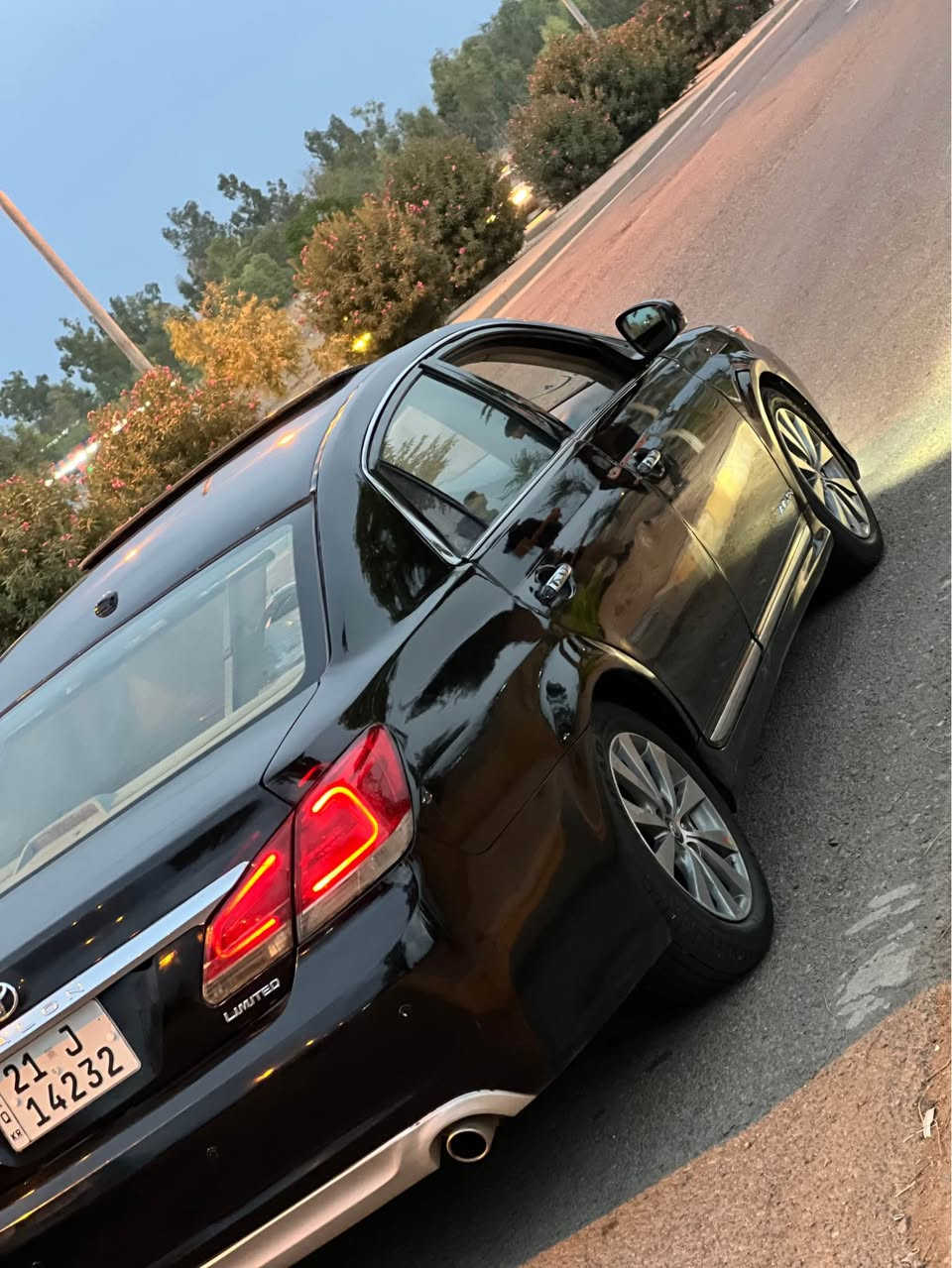 افالون ٢٠١١ • ليمتد فول • نضيفه