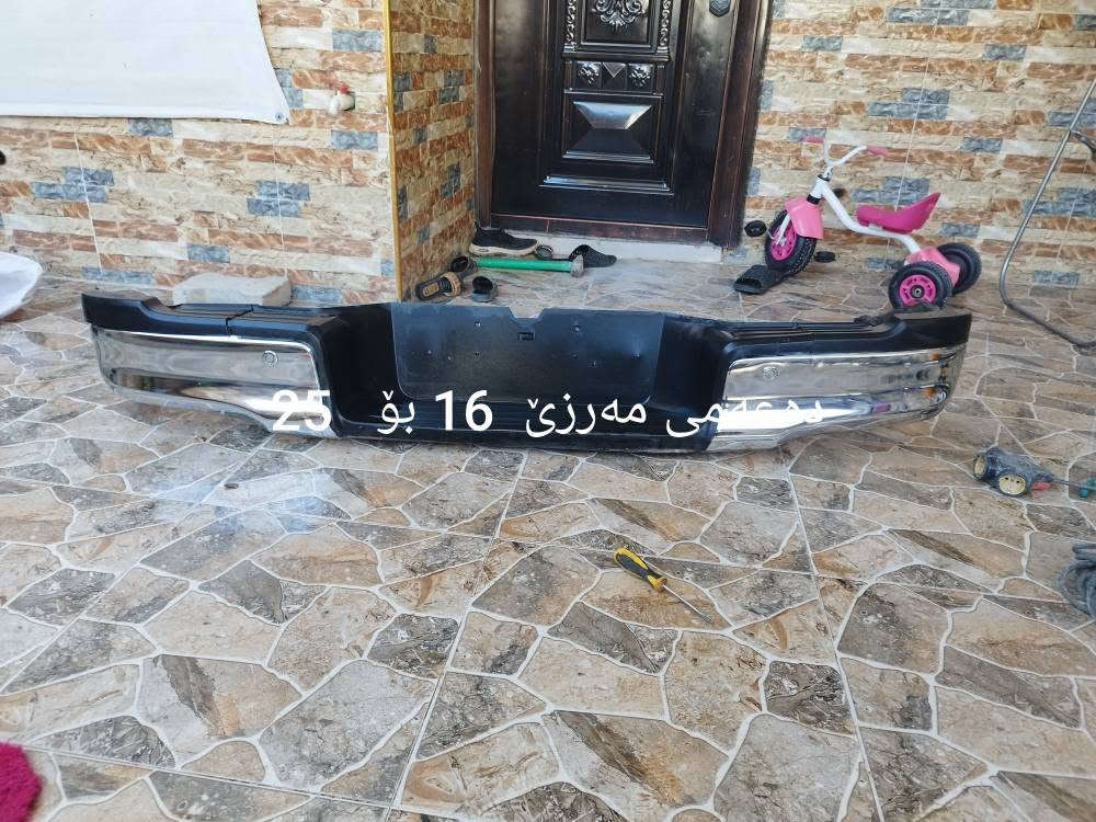 *********** كالار, السليمانية

نص مكتوب في الصور:
- بالى نيسان شه ريكه
- ناو بودى نيسان 4 قوله و شه ريكه
- ناو بودی مه رزی ده بله
- بالی مه رزی 16 بؤ 25
- ناو بودی نیسان شه ریک
- ناو بودی مه رزی 5 قولو
- ده عامی مه رزی
- ده عمی مه رزی 16 بو 25
- ده عه می نیسان شه ریکه